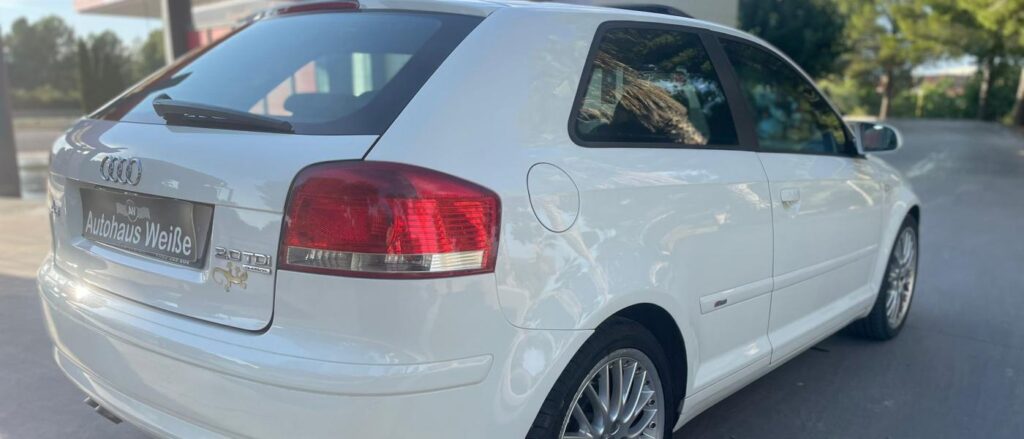 AUDI A 3